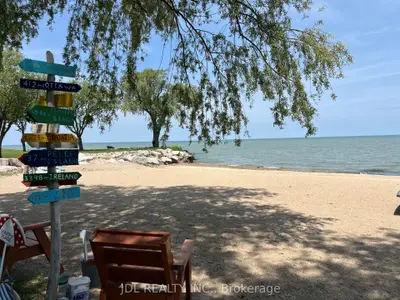Detached in Lakeshore