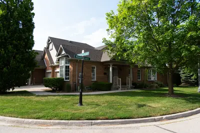 Condo Townhouse in Guelph