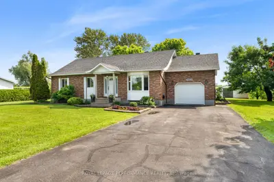 Detached in Orleans - Cumberland and Area