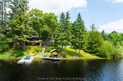Detached in Bracebridge