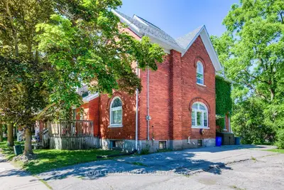 Detached in Waterloo