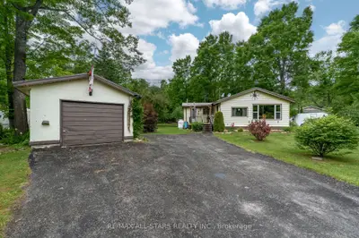 Detached in Trent Lakes