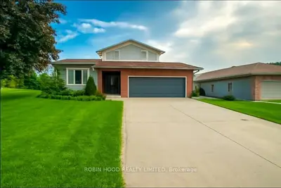 Detached in Saugeen Shores