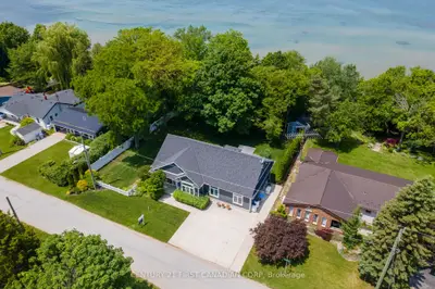 Detached in Lambton Shores