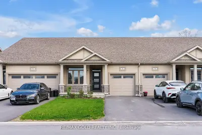 Att/Row/Townhouse in Belleville