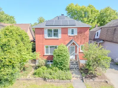 Detached in Overbrook - Castleheights and Area