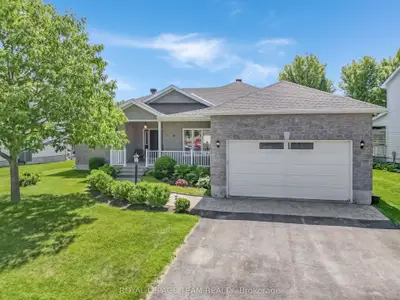 Detached in Stittsville - Munster - Richmond