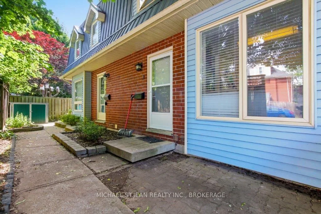561 Princess Avenue 2, London East, On N6b 2c1