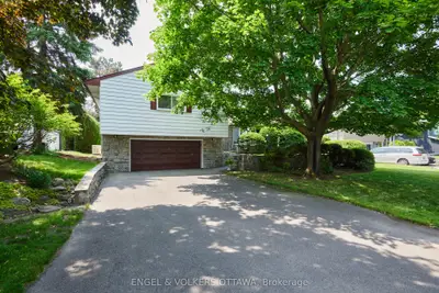Detached in Alta Vista and Area