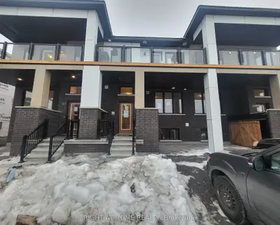 Att/Row/Townhouse in Barrhaven