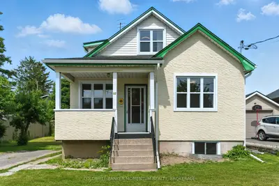Detached in Thorold