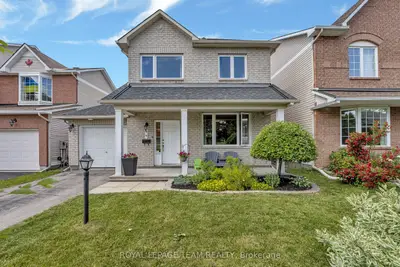 Detached in South of Baseline to Knoxdale