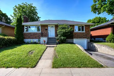 Detached in Kingston