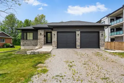 Detached in Fort Erie