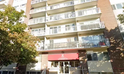 Condo Apartment in Carlington - Central Park