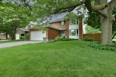 Detached in Barrhaven