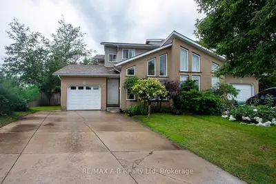 Semi-Detached in Stratford
