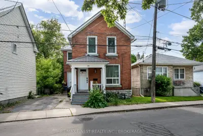 Duplex in Kingston