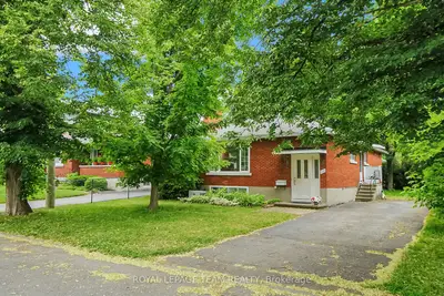 Detached in Alta Vista and Area