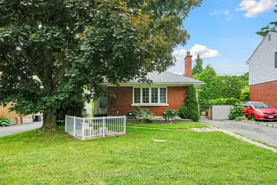 Detached in Alta Vista and Area