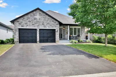 Detached in Mississippi Mills
