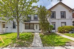 210-212 University Avenue, Kingston, ON K7L 3P6