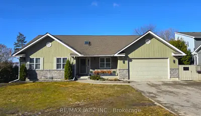 Detached in Kawartha Lakes