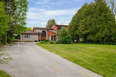Detached in Meaford