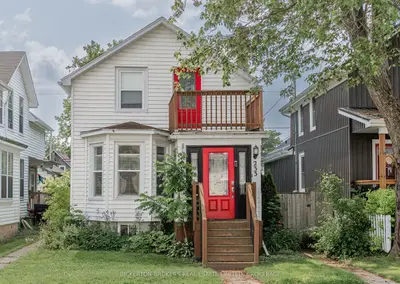 Detached in Gananoque