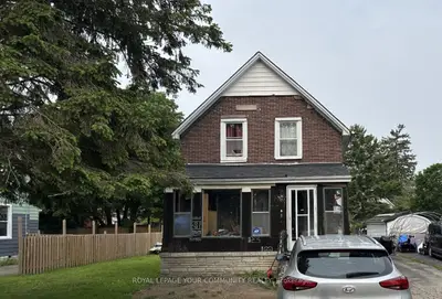 Detached in Stratford