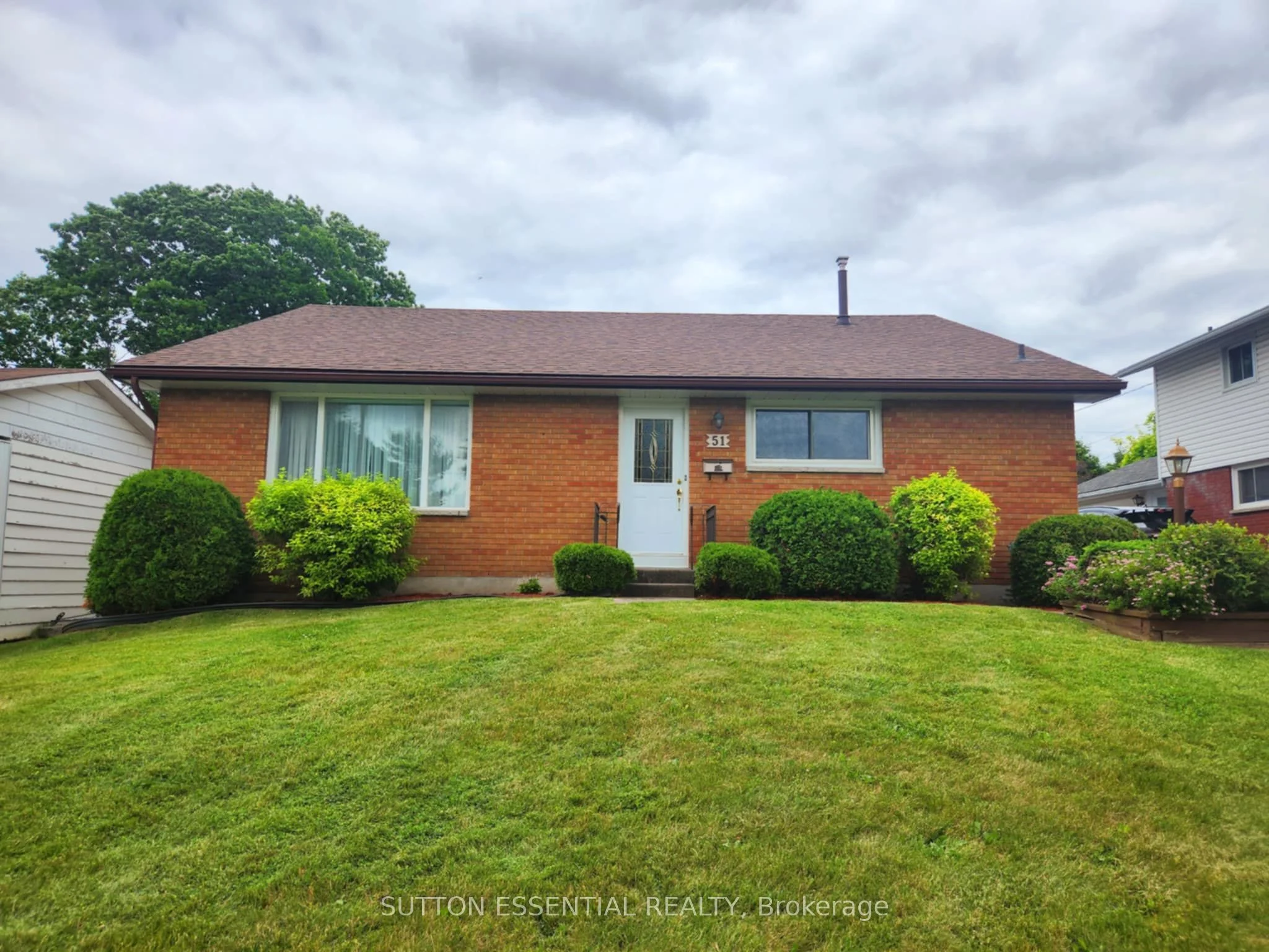 Detached in Brockville