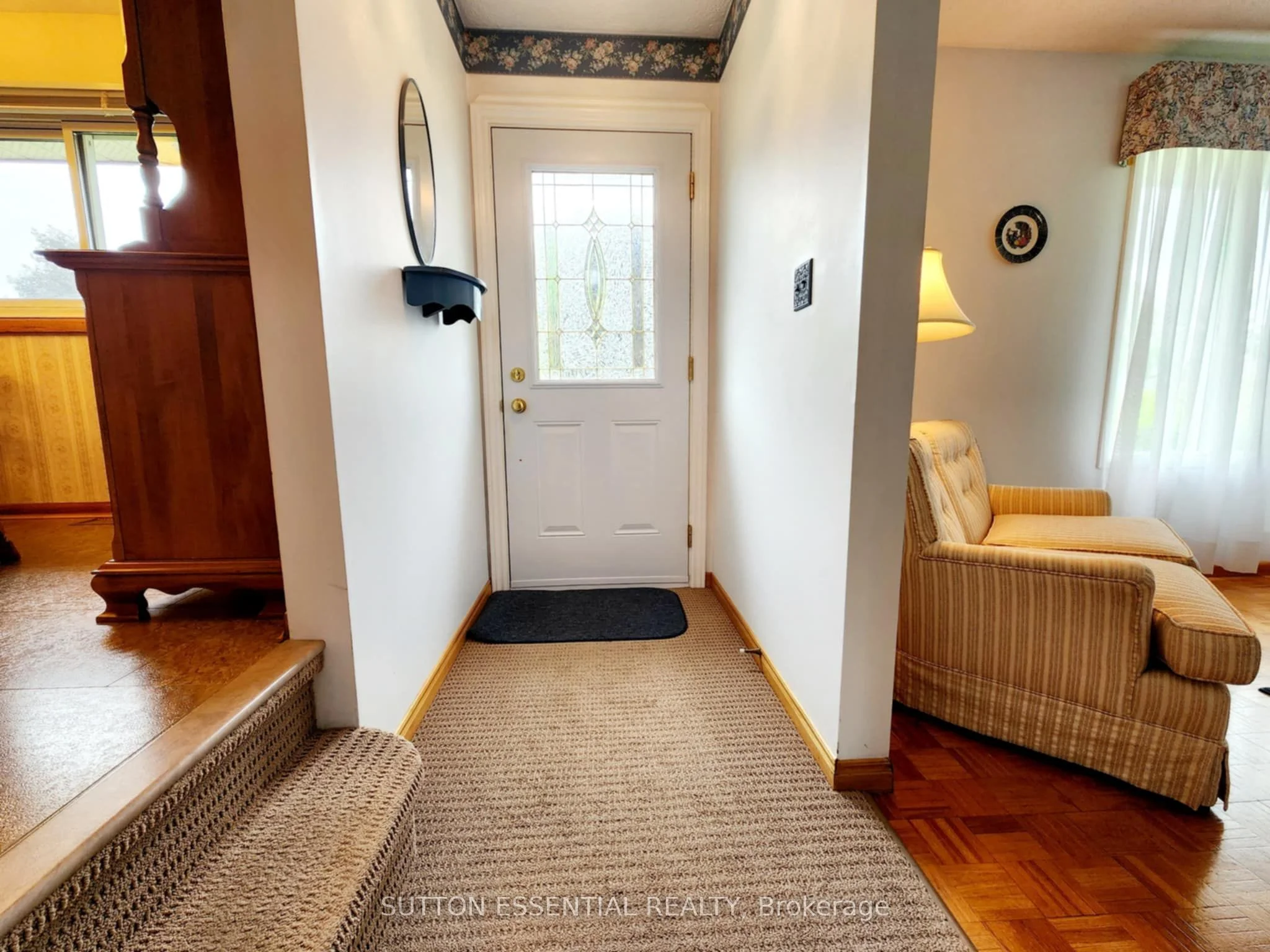 51 Manor Drive, Brockville, ON K6V 3E5