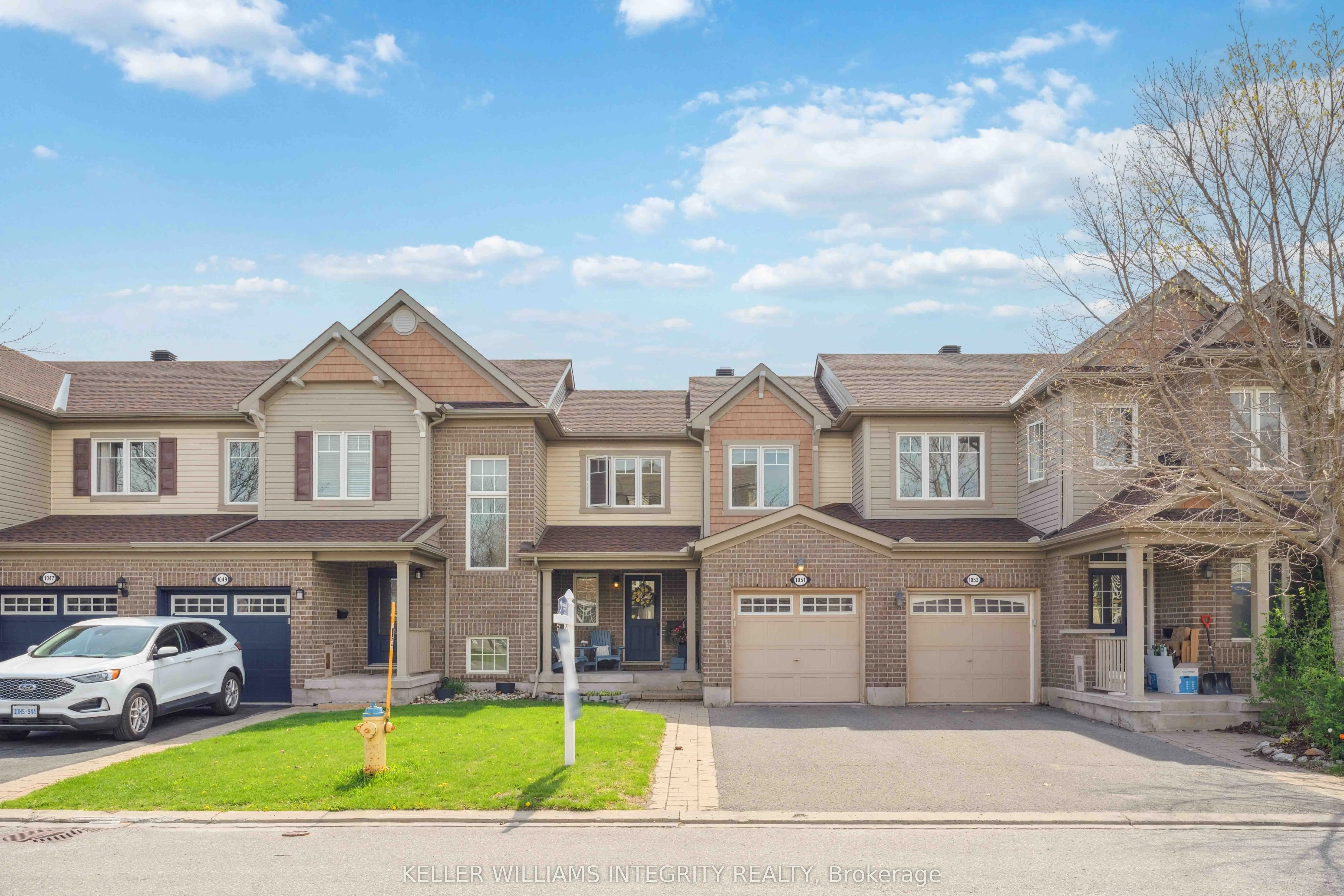 Att/Row/Townhouse in Stittsville - Munster - Richmond