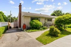 960 Chapman Boulevard, Elmvale Acres and Area, ON K1G 1V6