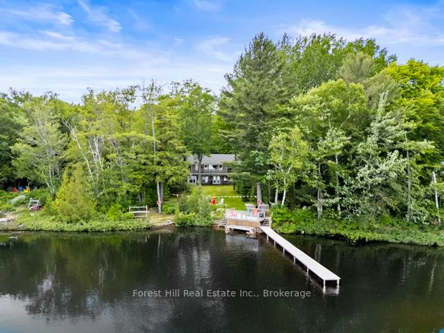 1137 Dickie Lake Road, Lake of Bays, ON P0B 1E0