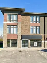 530 North Service Road 21, Grimsby, ON L3M 0C9