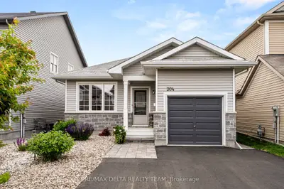 Detached in Kanata