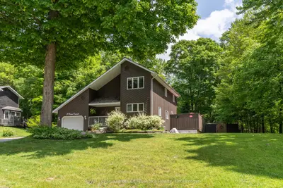 Detached in Bracebridge
