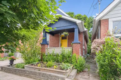 Detached in Guelph