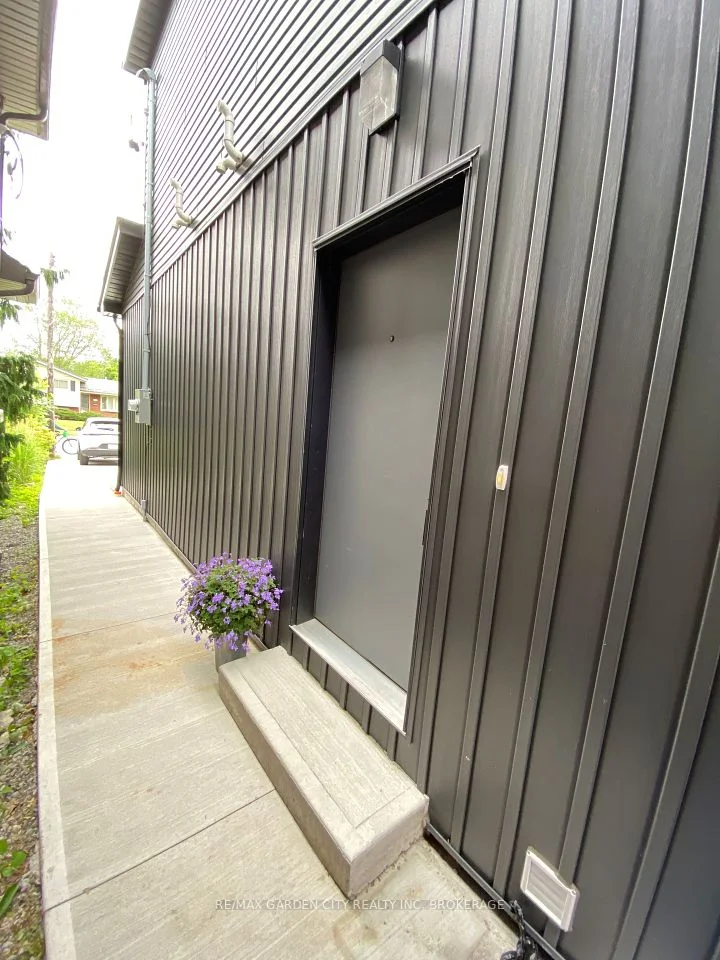 618 Clare Avenue LOWER, Welland, ON L3C 3C1