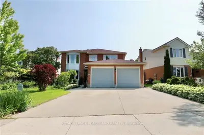 Detached in Waterloo