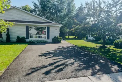 Semi-Detached in Bracebridge