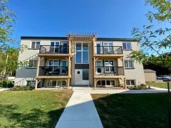 360 Queen Street E 15, Centre Wellington, ON N1M 1T4