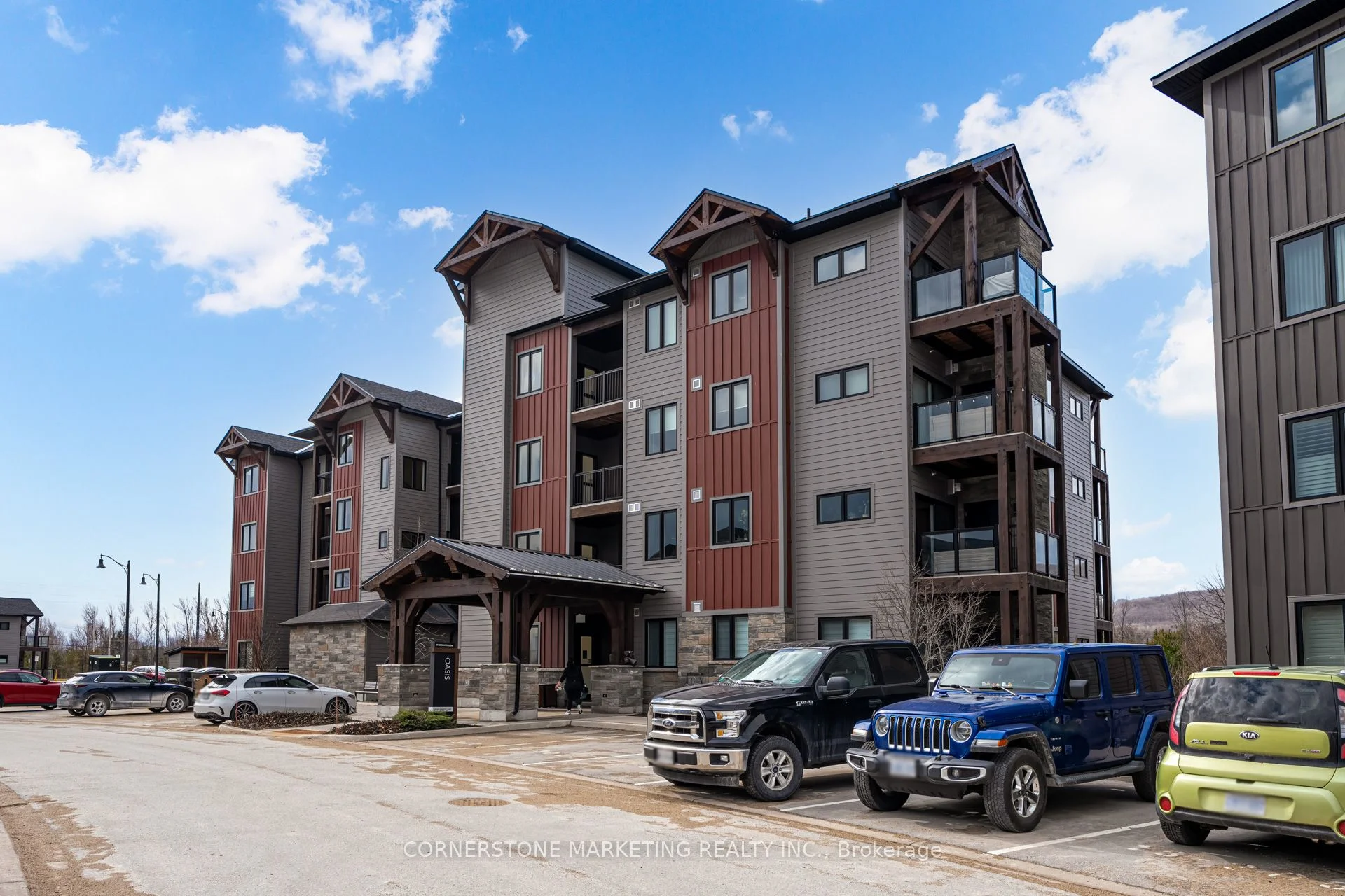 20 Beckwith Lane 201, Blue Mountains, ON L9Y 3B6
