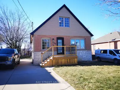 Detached in Hamilton
