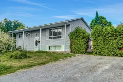 Detached in Greely - Metcalfe - Osgoode - Vernon and Area