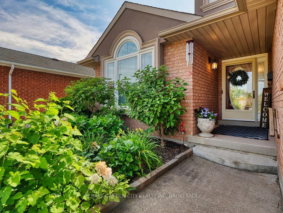 192 Northwood Drive, Welland, ON L3C 6V7