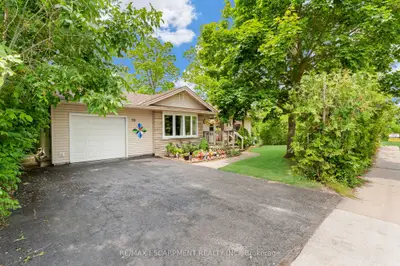 Detached in West Lincoln