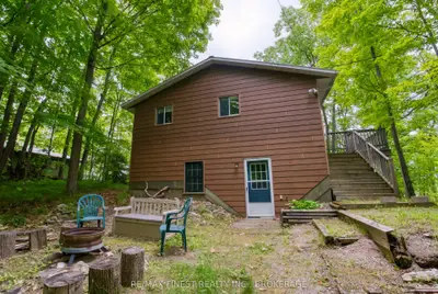 Detached in Frontenac