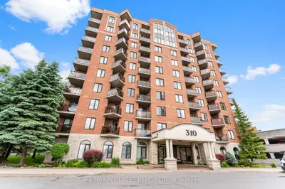 Condo Apartment in Carlington - Central Park
